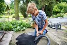 Comment nettoyer les moquettes et les tapis de voiture ?