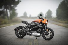 La moitié des motards sont séduits par la moto électrique