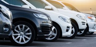 Les SUV, néfastes pour l’environnement, à l’honneur dans la pub