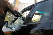Les confinements de 2020 ont fait fuir les voleurs de voitures