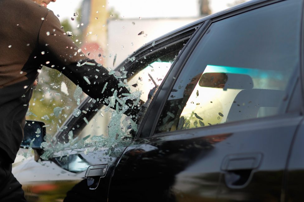 Les confinements de 2020 ont fait fuir les voleurs de voitures